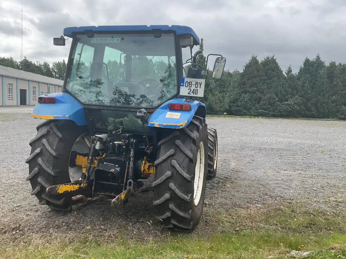 2008 New Holland TL70A 2WD Tractor For Auction - Image 4