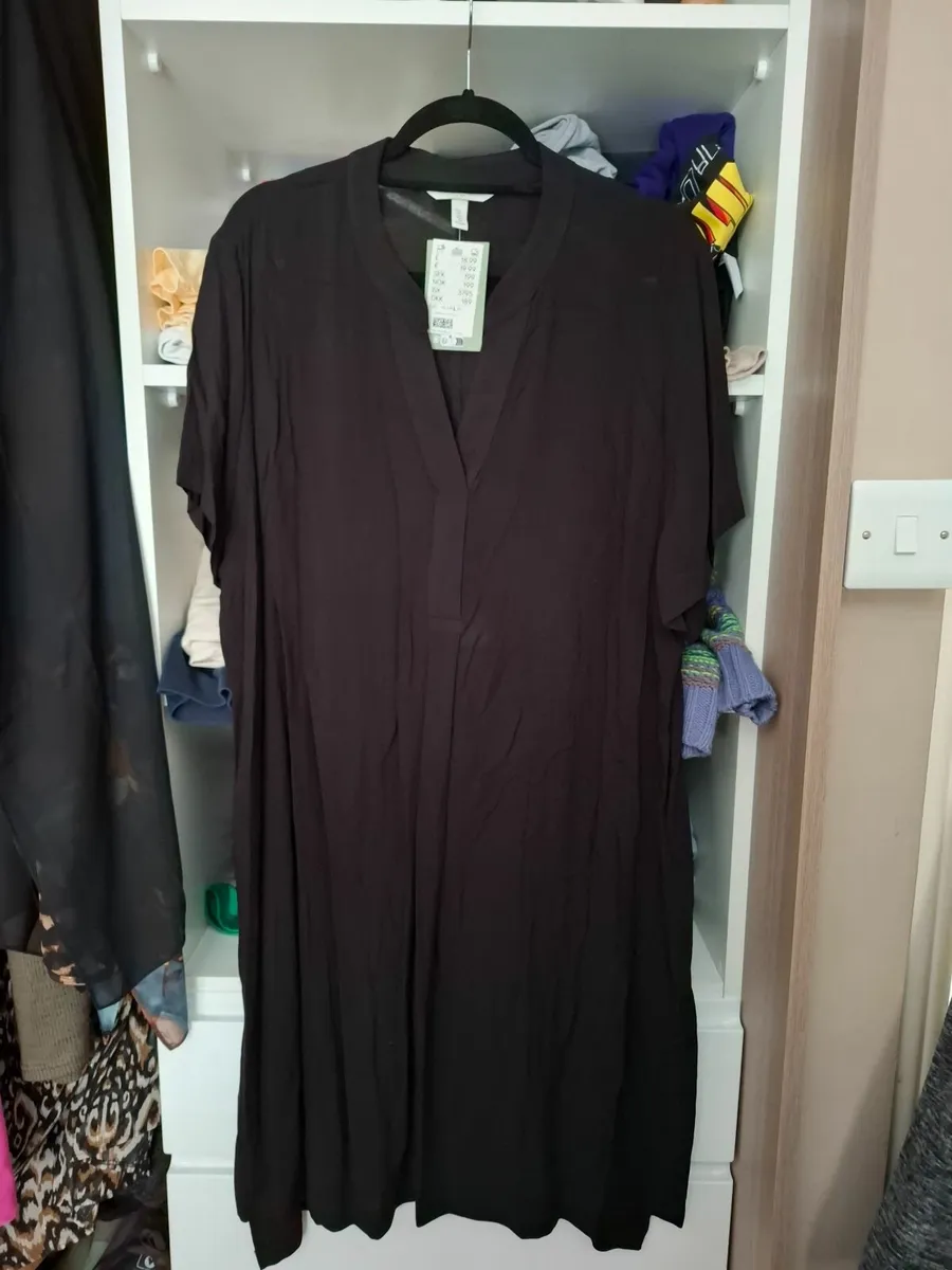 Ladies clothes - Image 4