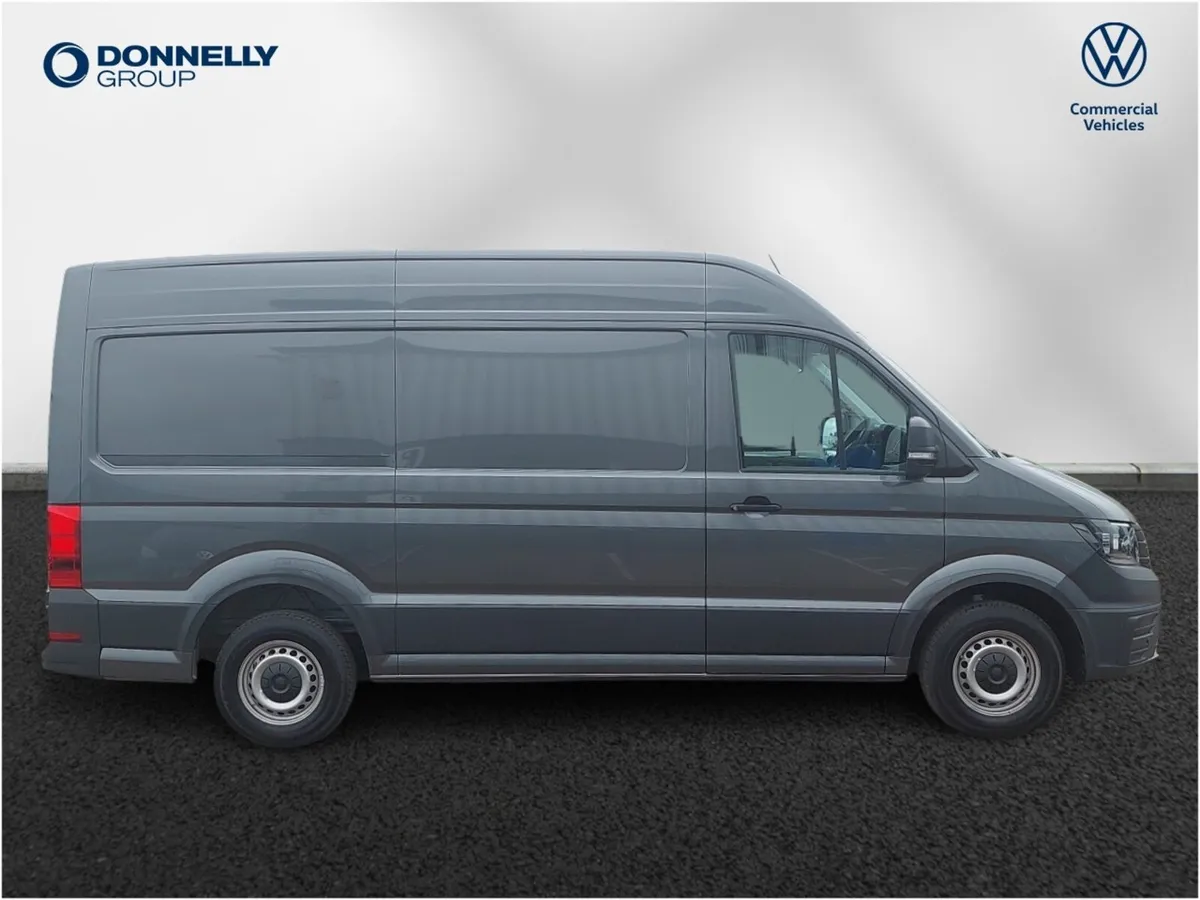 Volkswagen Crafter Cr30 Mwb Diesel Fwd Commerce - Image 4