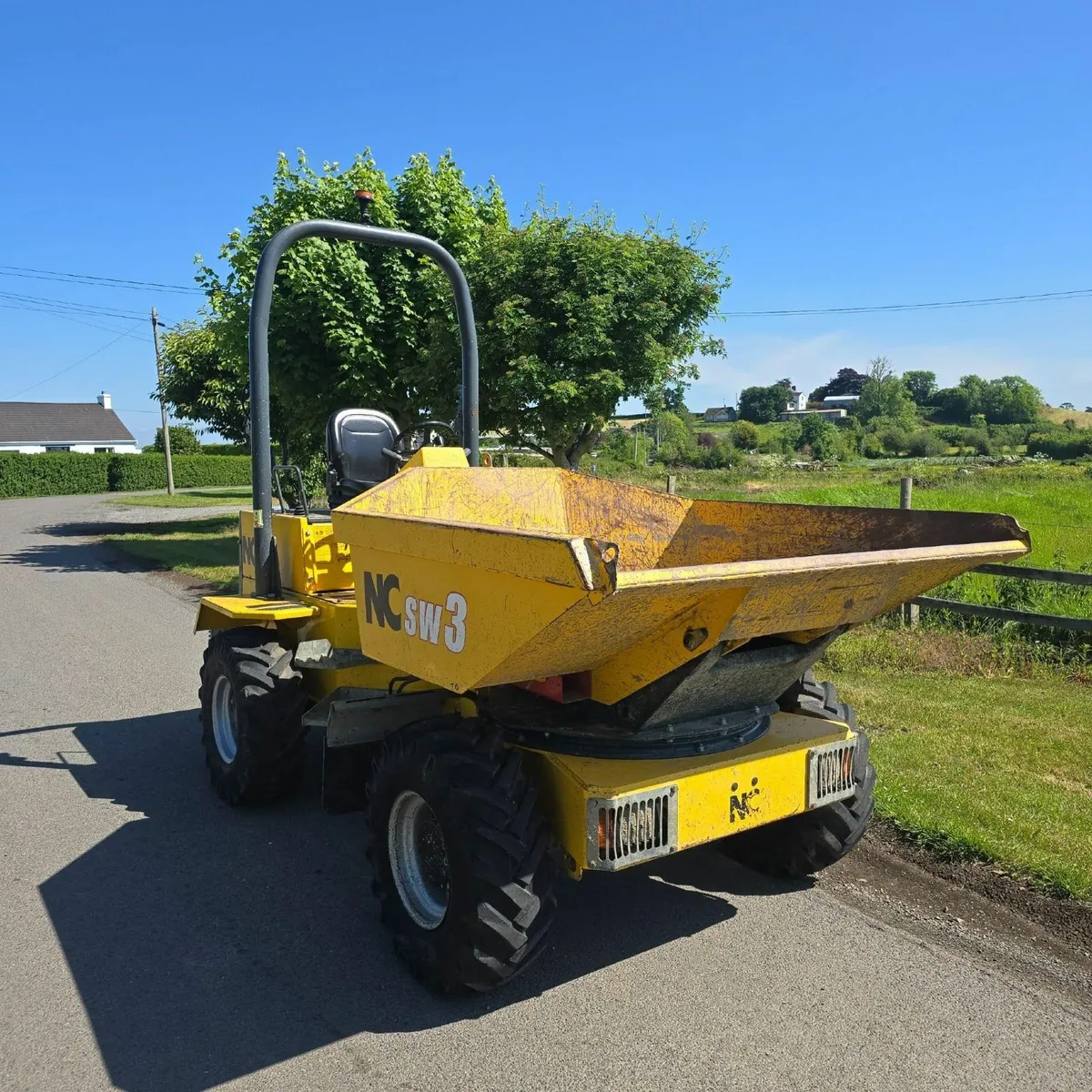 NC Dumper Swivel Skip Great Condition - Image 2