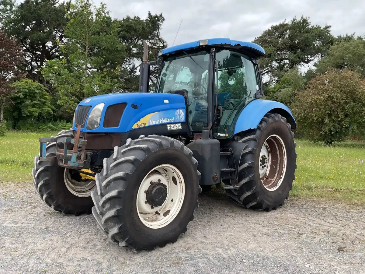 2009 New Holland T6070 4WD Tractor For Auction - Image 1