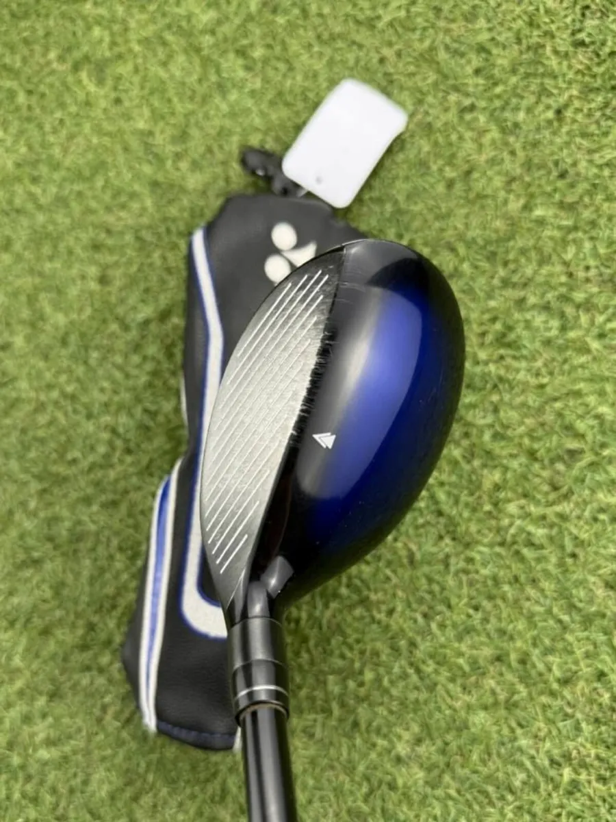 YONEX EZONE ELITE 3.0 HYBRID / #5 26° / SUPERLIGHT - Image 4
