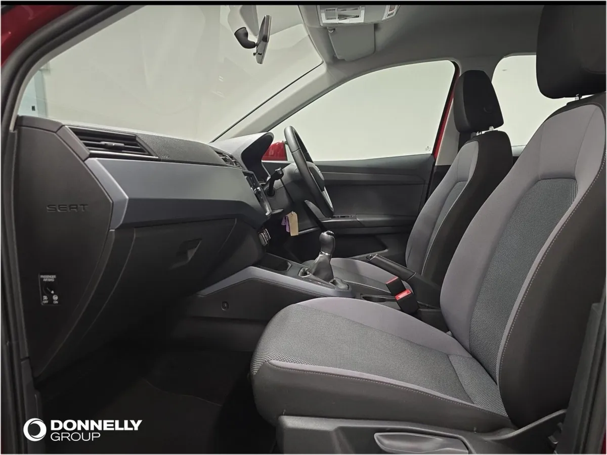 SEAT Arona Hatchback SE Technology - Image 2