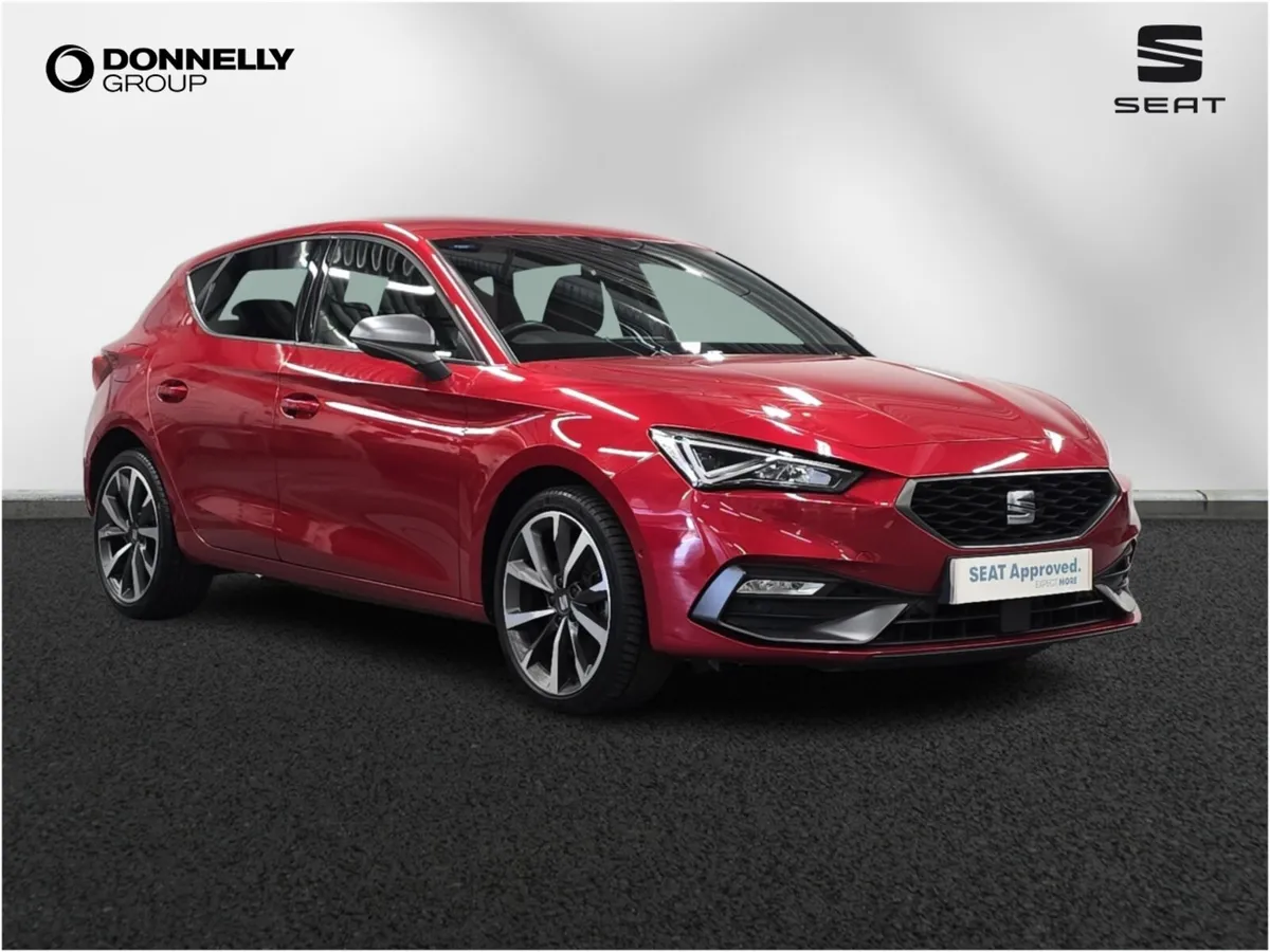 SEAT Leon Hatchback FR Sport - Image 1