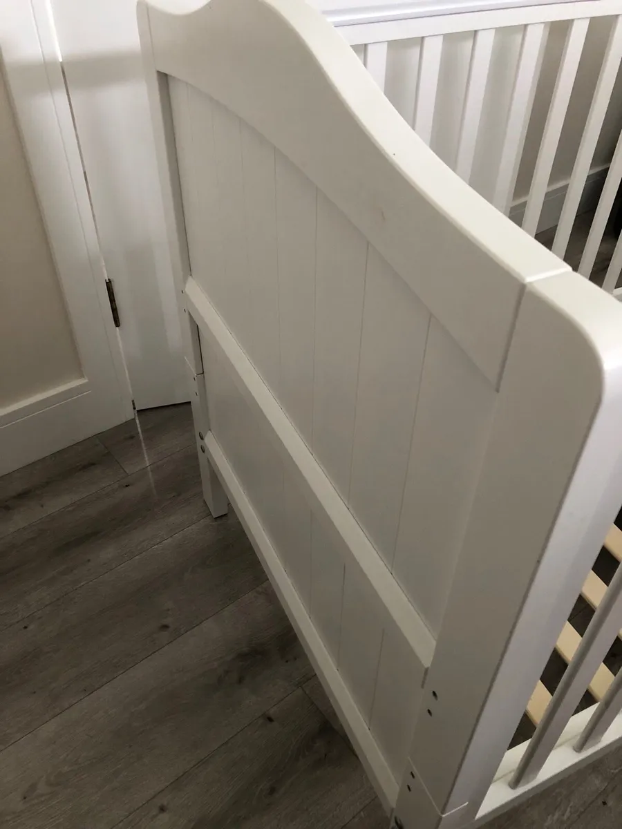 Nested Alexandra Mini Wooden Cot Bed White - Image 3