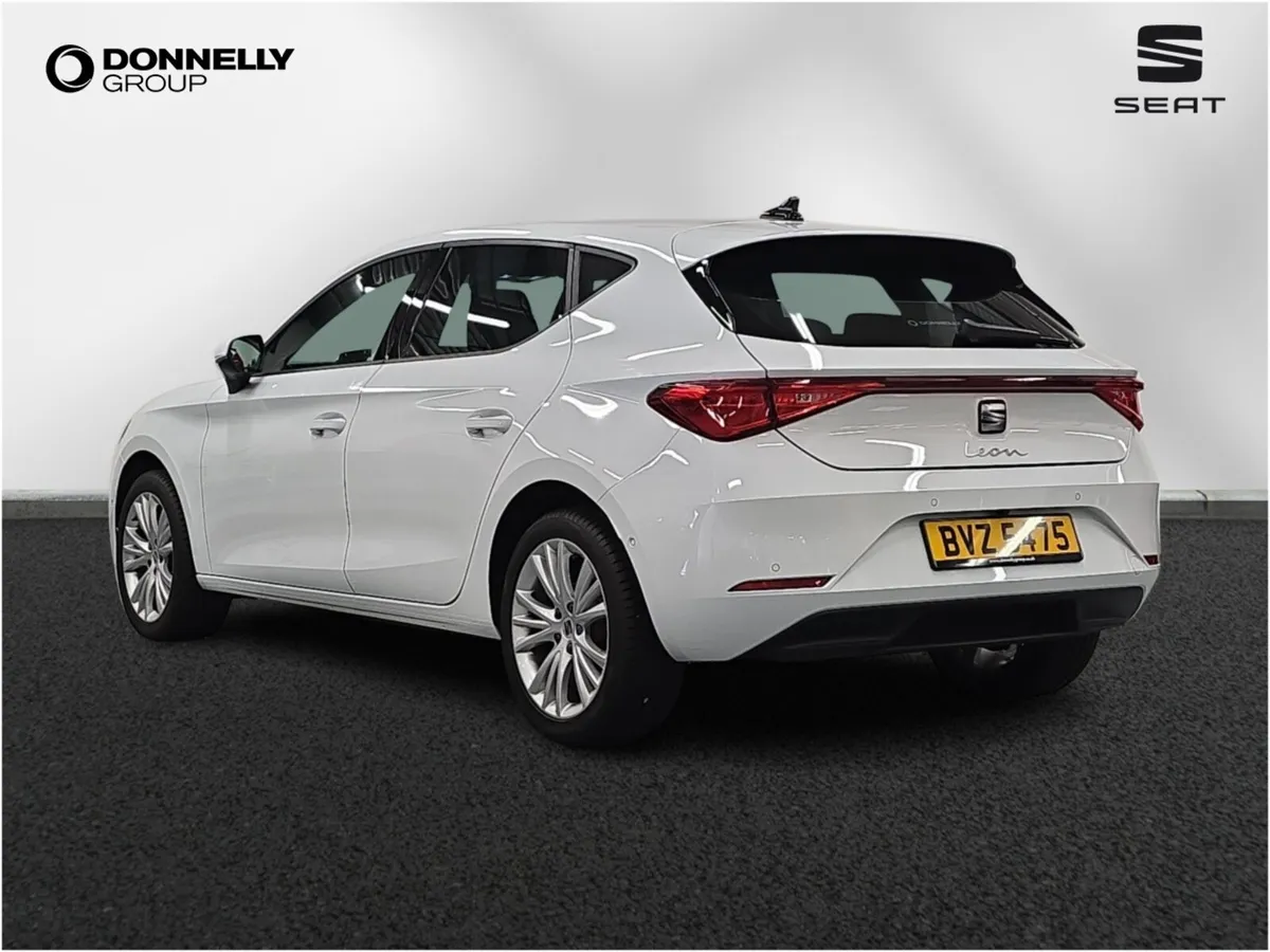 SEAT Leon Hatchback SE Dynamic - Image 3
