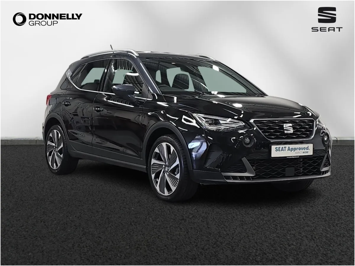 SEAT Arona Hatchback FR Edition - Image 1