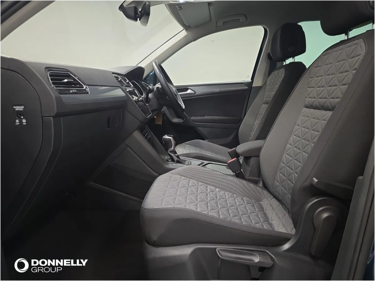 Volkswagen Tiguan Diesel Estate Life - Image 4