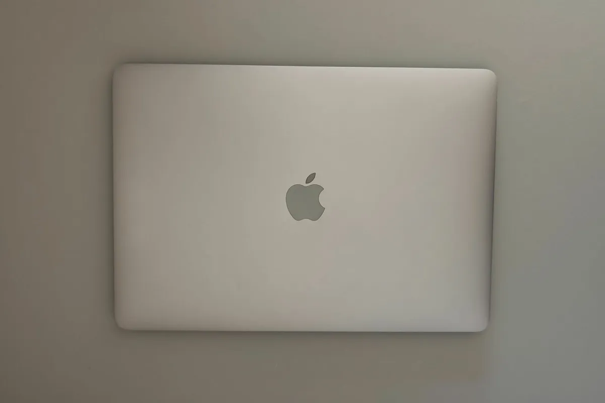 13" Macbook Pro 2017, i5, 16GB, 256GB - Image 2