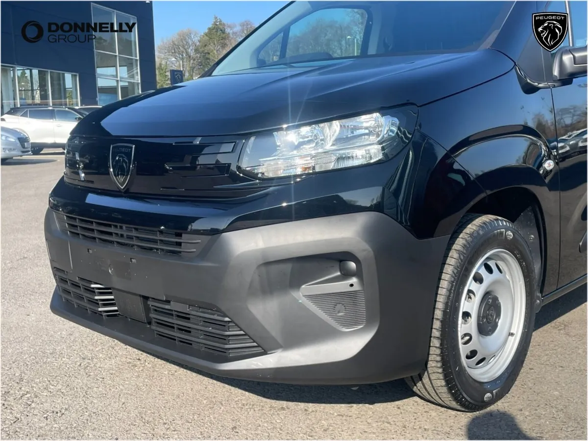 Peugeot Partner Long Diesel Professional Plus - Image 4