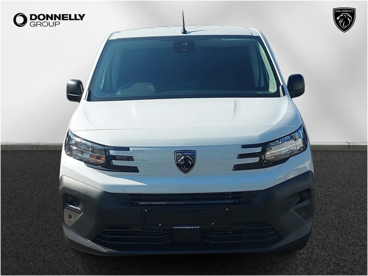 Peugeot Partner Standard Diesel Professional - Image 4