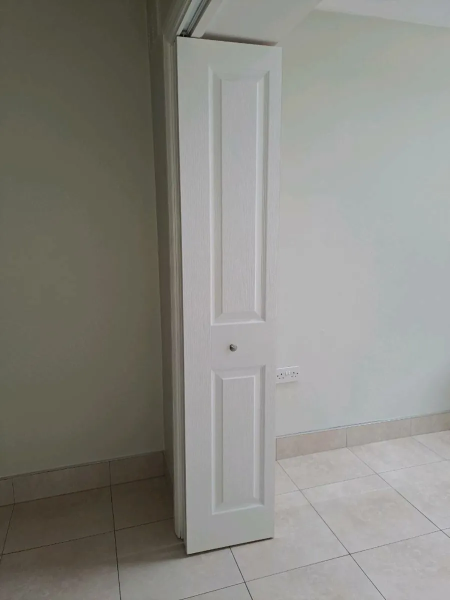 Bi- fold doors - Image 2