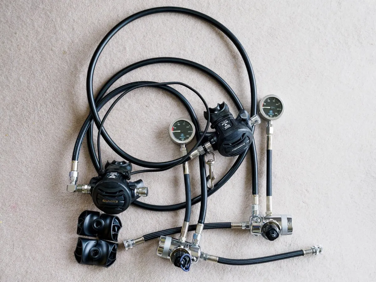 Full Sidemount Diving System – Apeks DST/XTX50 - Image 2
