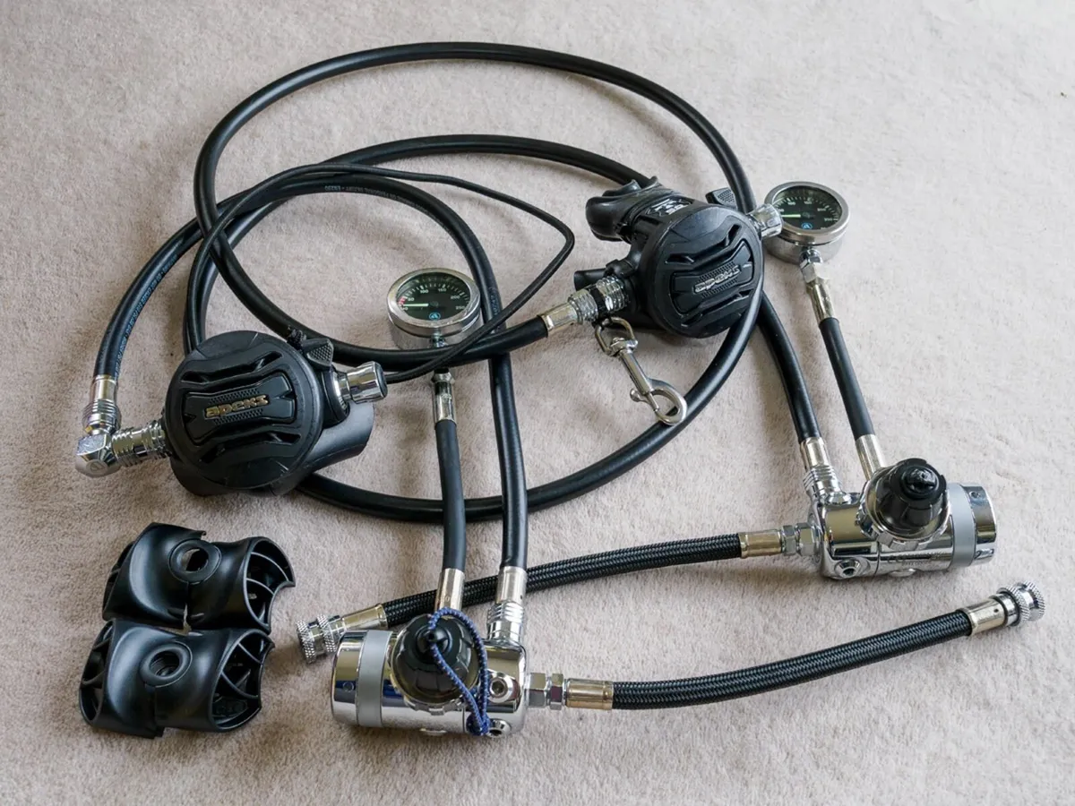 Full Sidemount Diving System – Apeks DST/XTX50 - Image 3