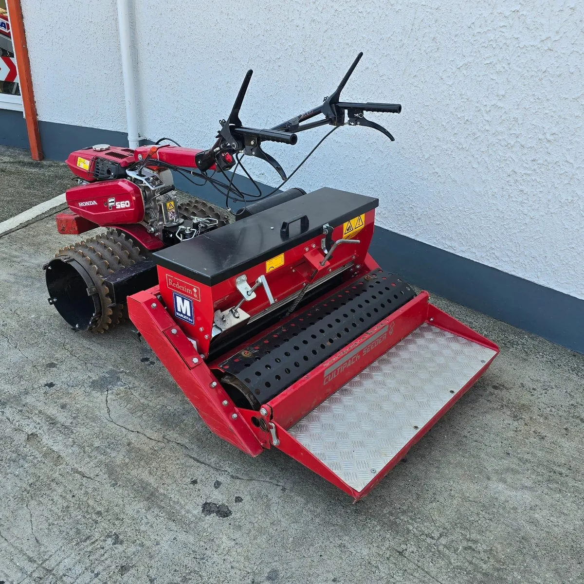 Redexim Blec Cultipack Lawn Seeder - Image 4
