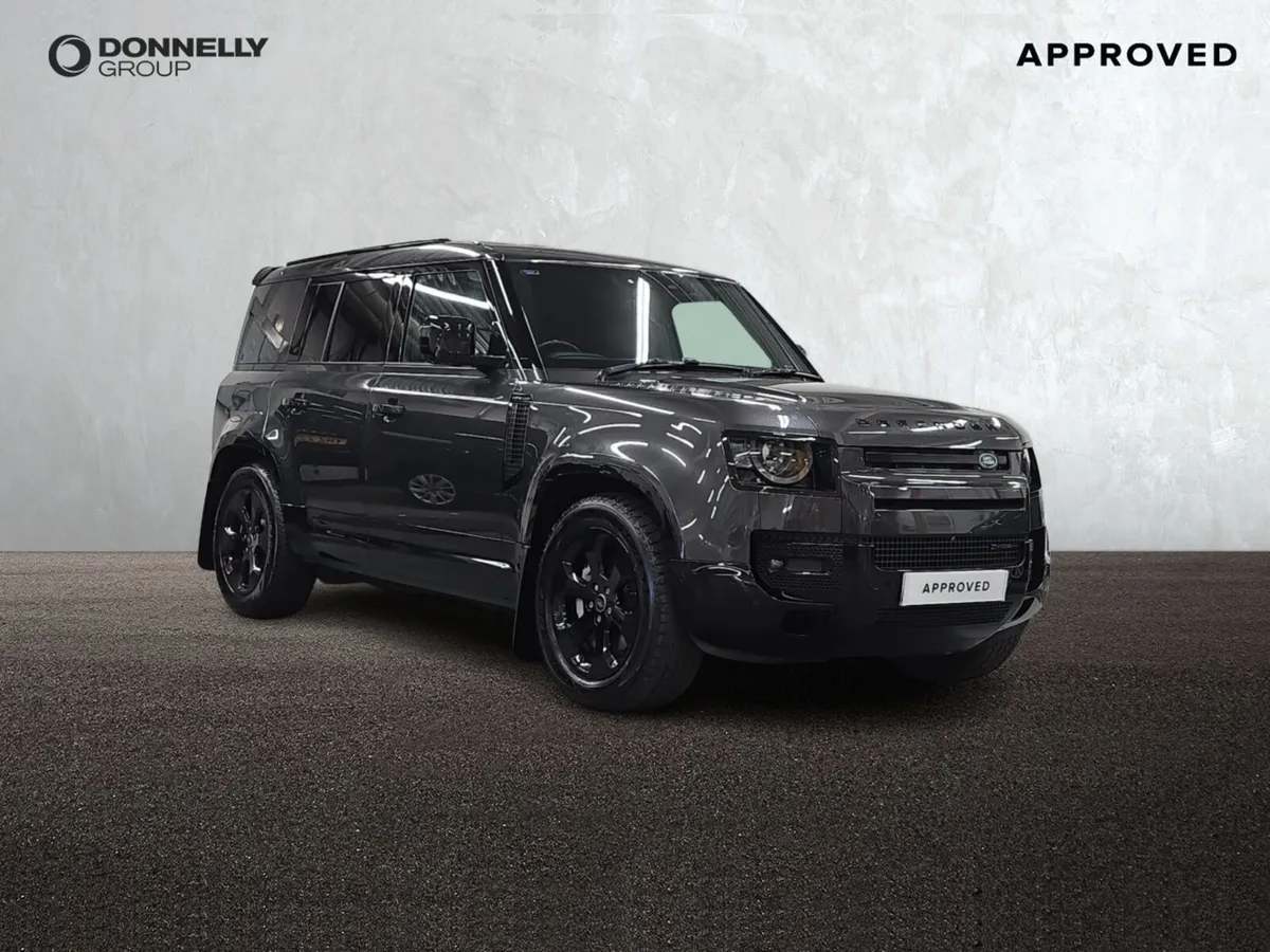 Land Rover Defender 110 Diesel X-Dynamic HSE - Image 1