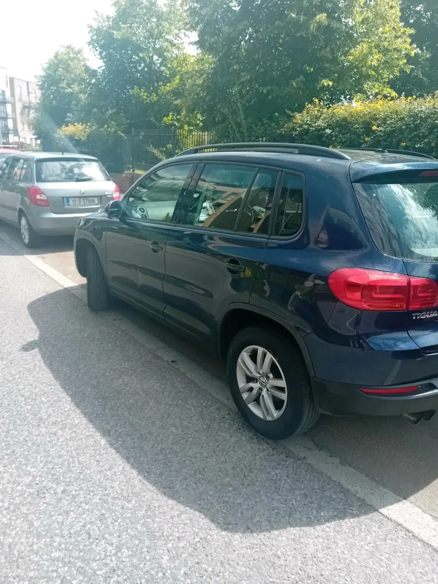 12 vw tiguan nctd and taxed low milage - Image 3