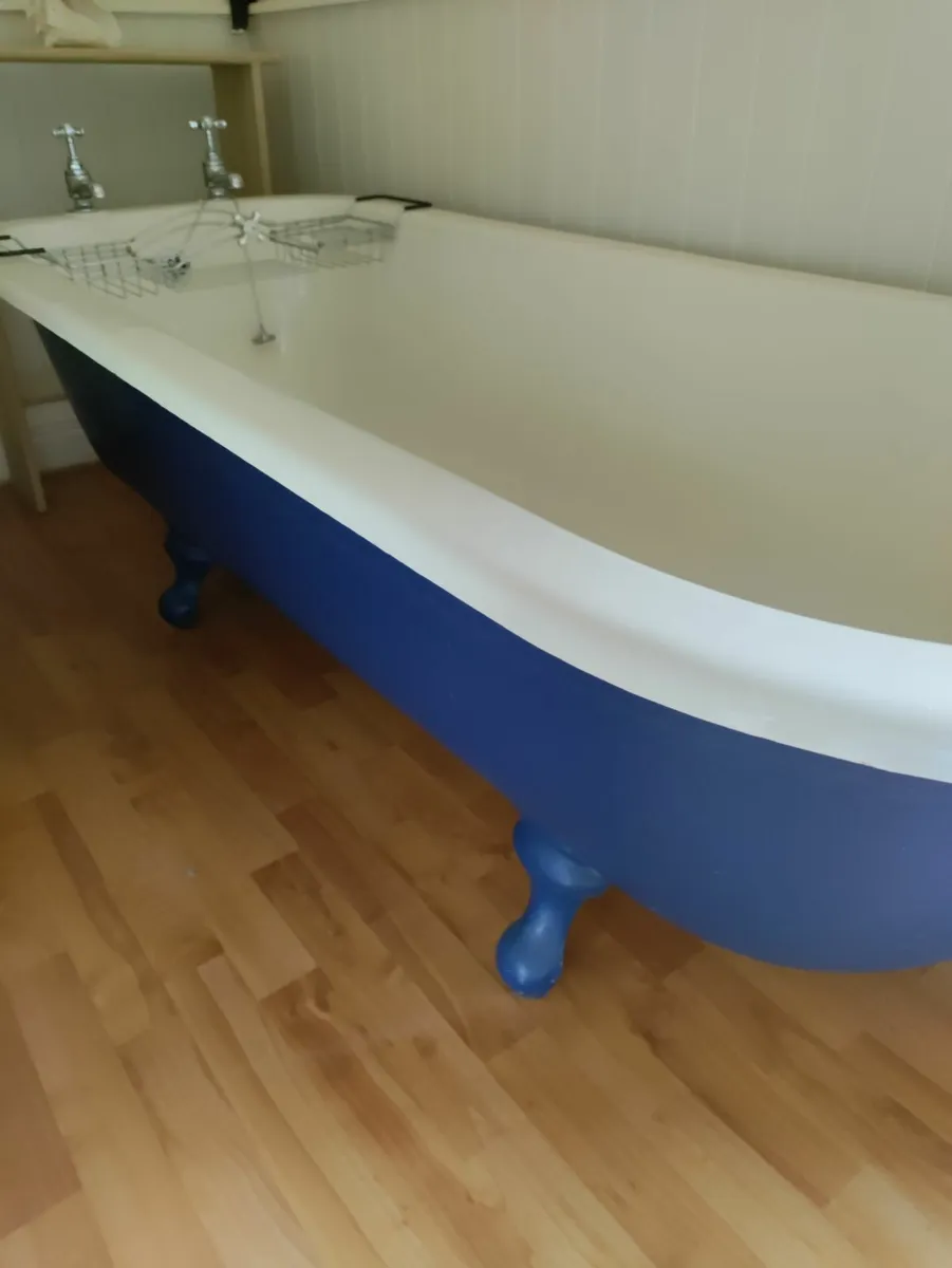 Roll top bath - Image 2