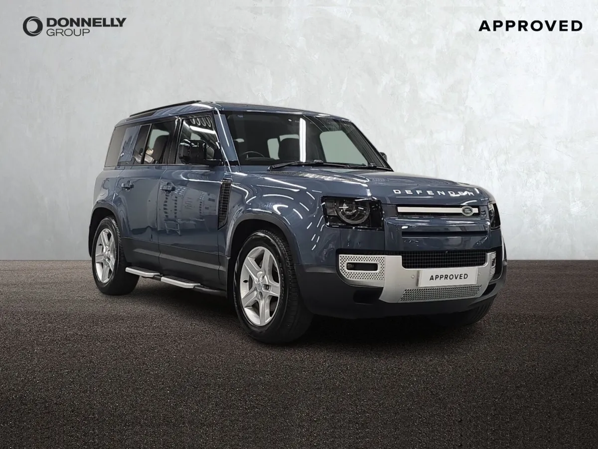Land Rover Defender Diesel Estate SE - Image 1