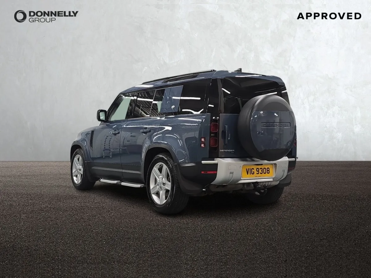 Land Rover Defender Diesel Estate SE - Image 2