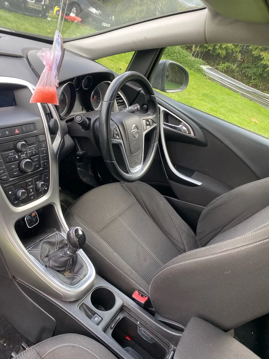 Opel Astra - Image 2