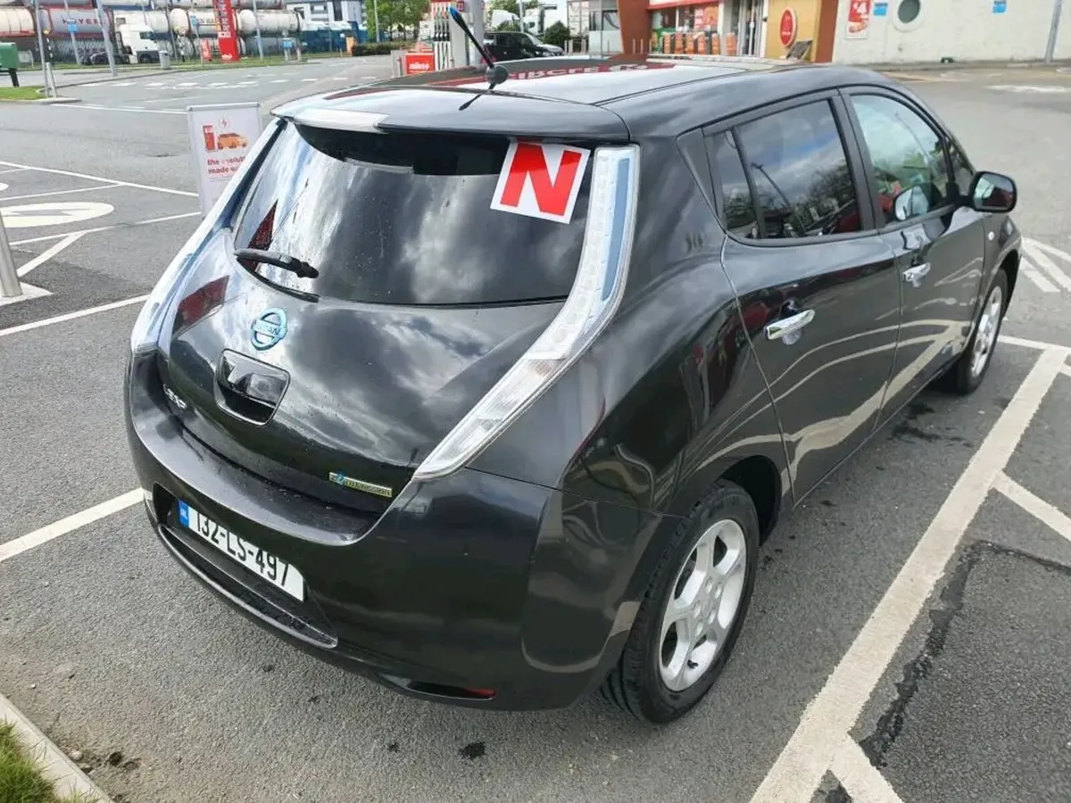 Nissan Leaf 2013 - Image 2