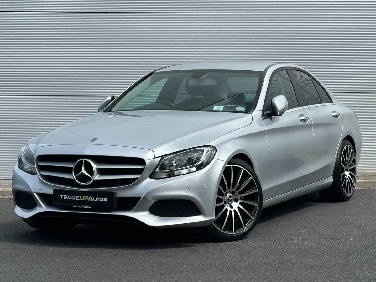 Mercedes-Benz C220d AMG Styling *LowMls - Image 2