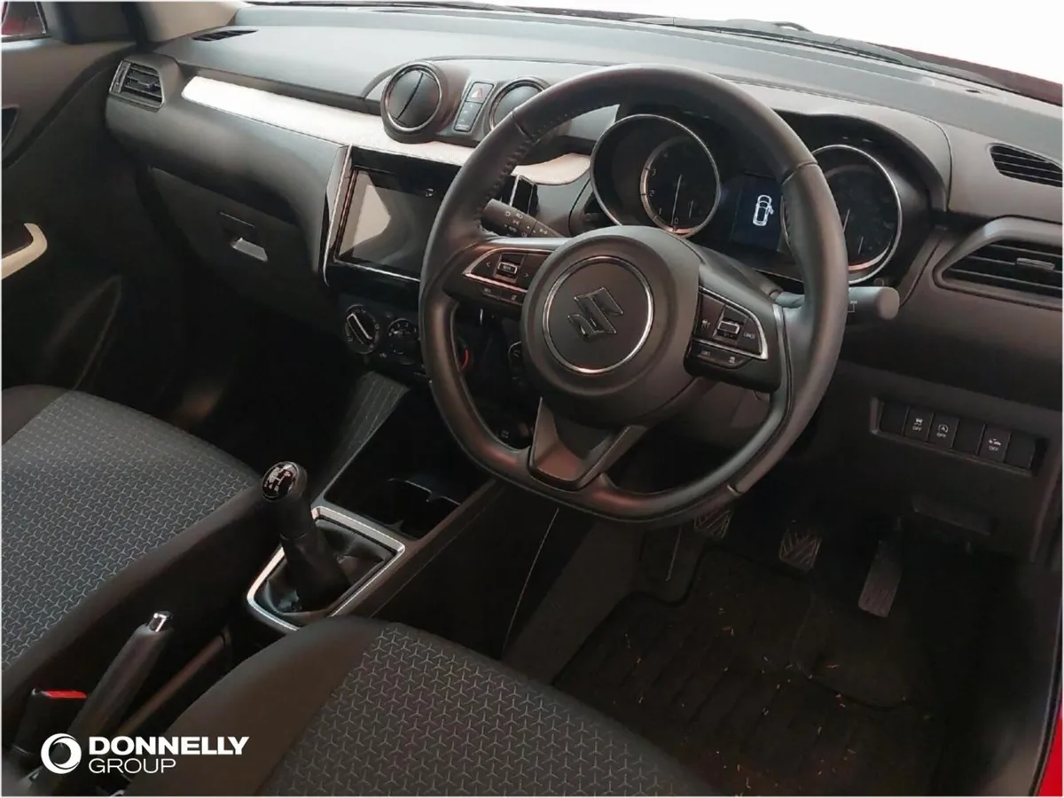 Suzuki Swift Hatchback SZ-L - Image 4