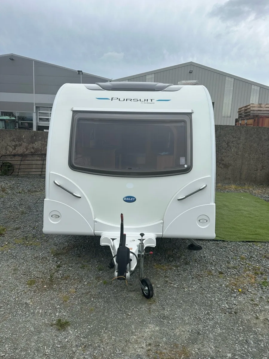 ⚪️Bailey persuit 530-4⚪️ Year 2014 - Image 4