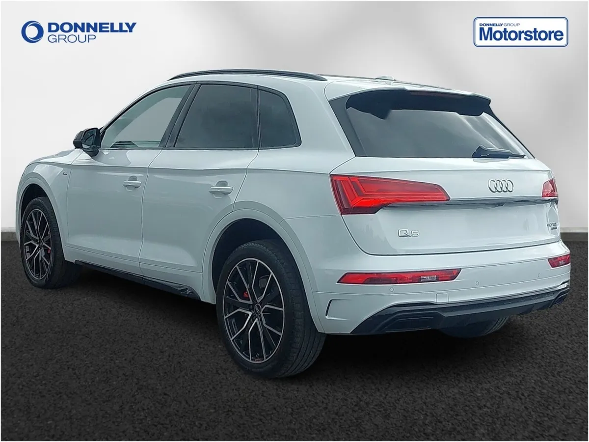 Audi Q5 Estate Special Editions Edition 1 - Image 2