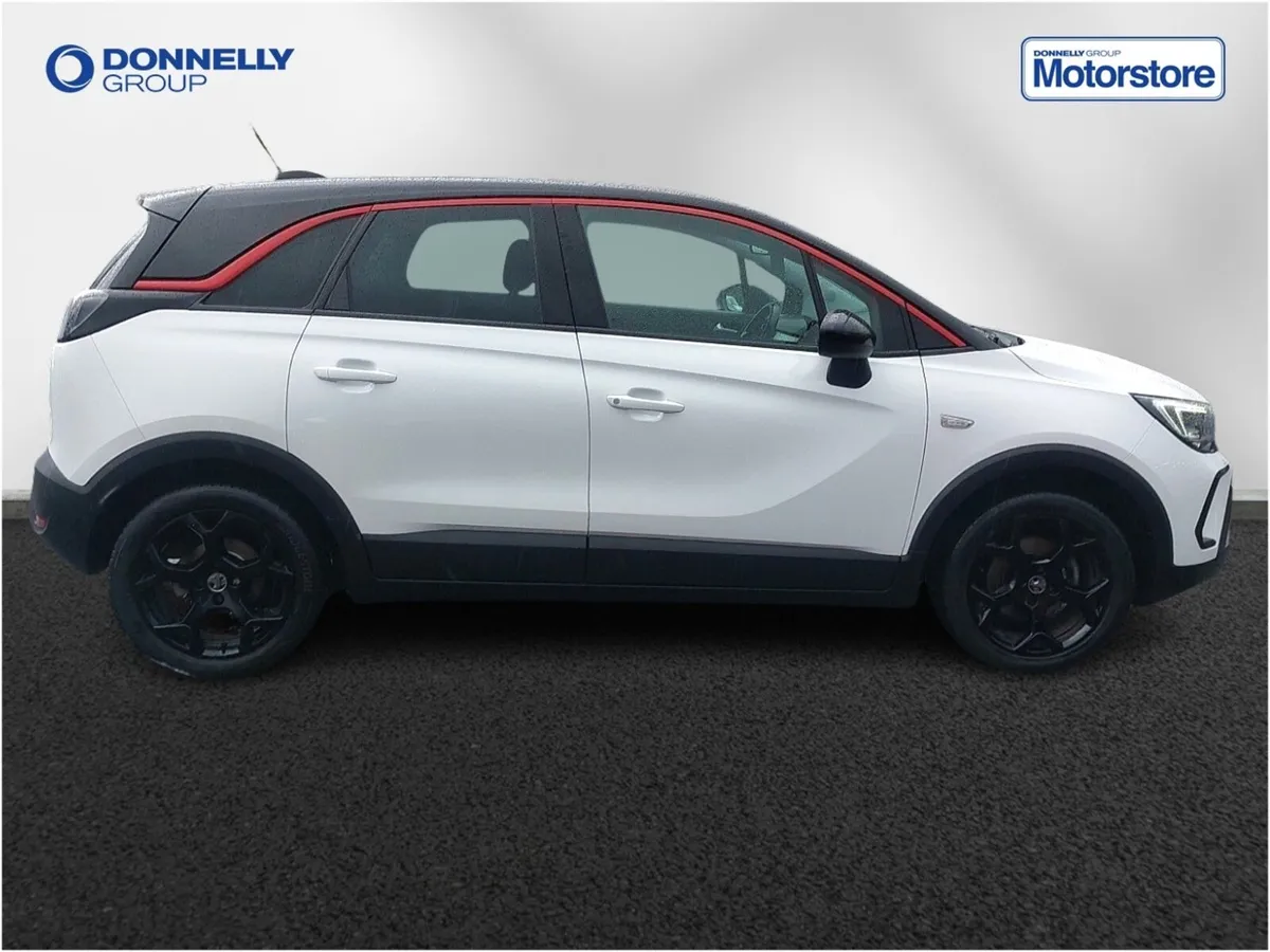 Vauxhall Crossland Hatchback GS - Image 3