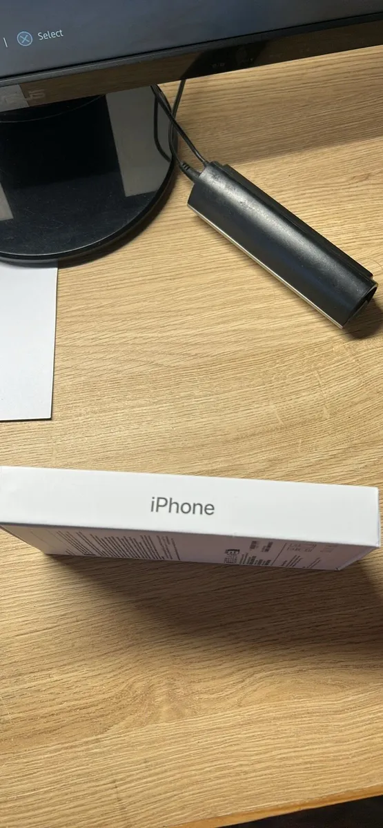 iPhone 16 pro max - Image 2