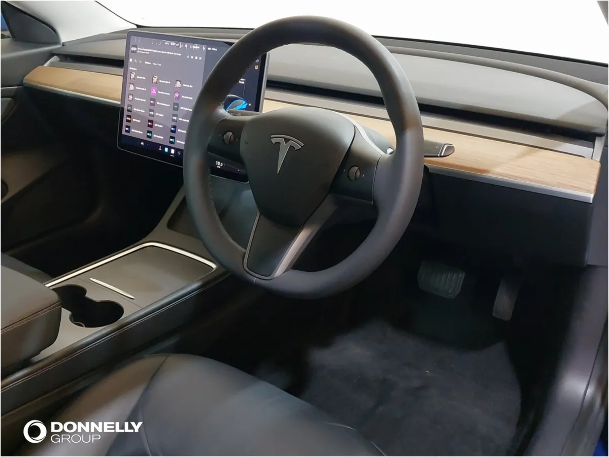 Tesla Model 3 Saloon Standard Plus - Image 4