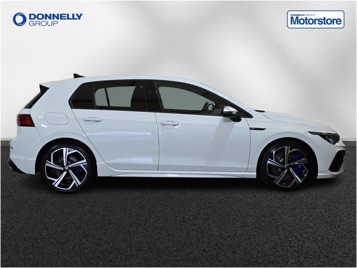 Volkswagen Golf Hatchback R - Image 3