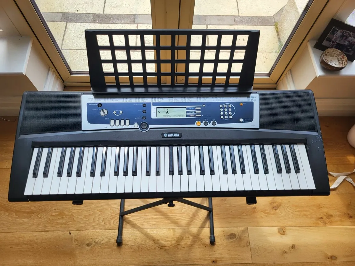 61 keys yamaha YPT-210 keyboard with stand - Image 2