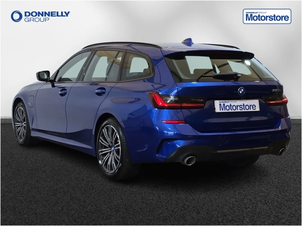 BMW 3 Series Touring M Sport - Image 2