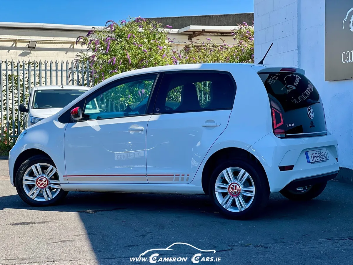 VOLKSWAGEN UP AUTOMATIC BEATSAUDIO - Image 3