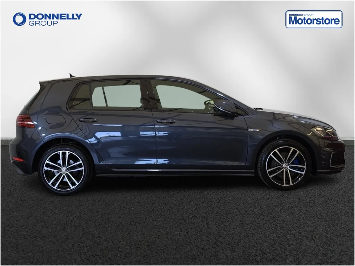 Volkswagen Golf Hatchback GTE - Image 3
