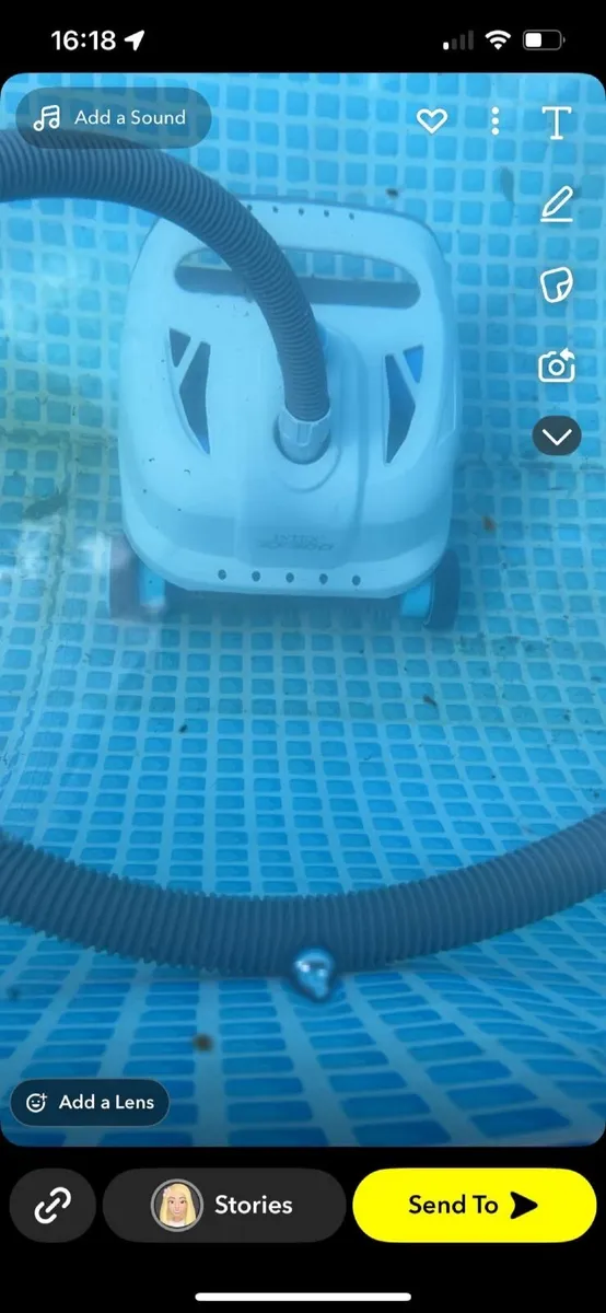 swimming pool - Image 2
