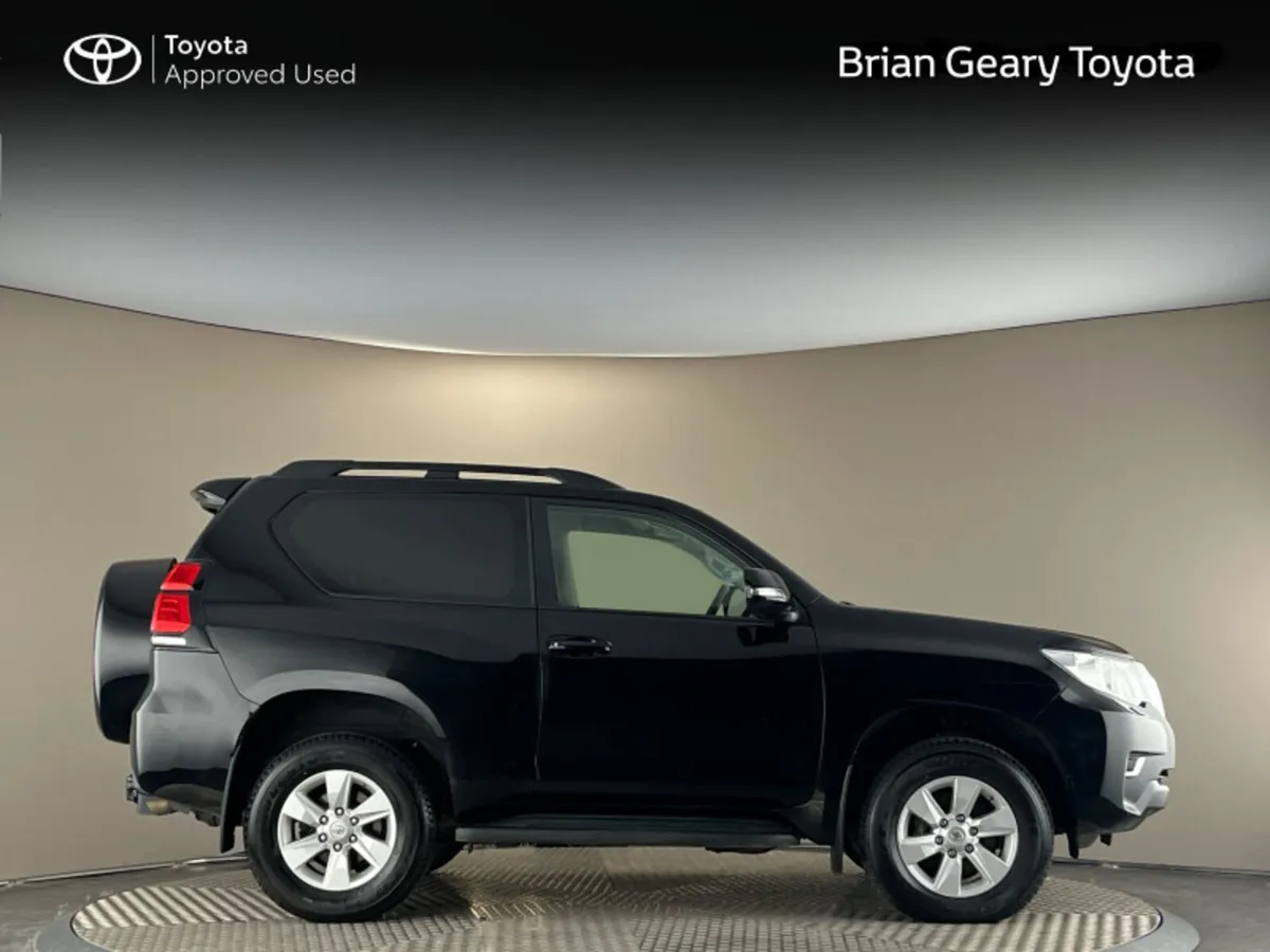 Toyota Land Cruiser SWB AUTO - Image 3