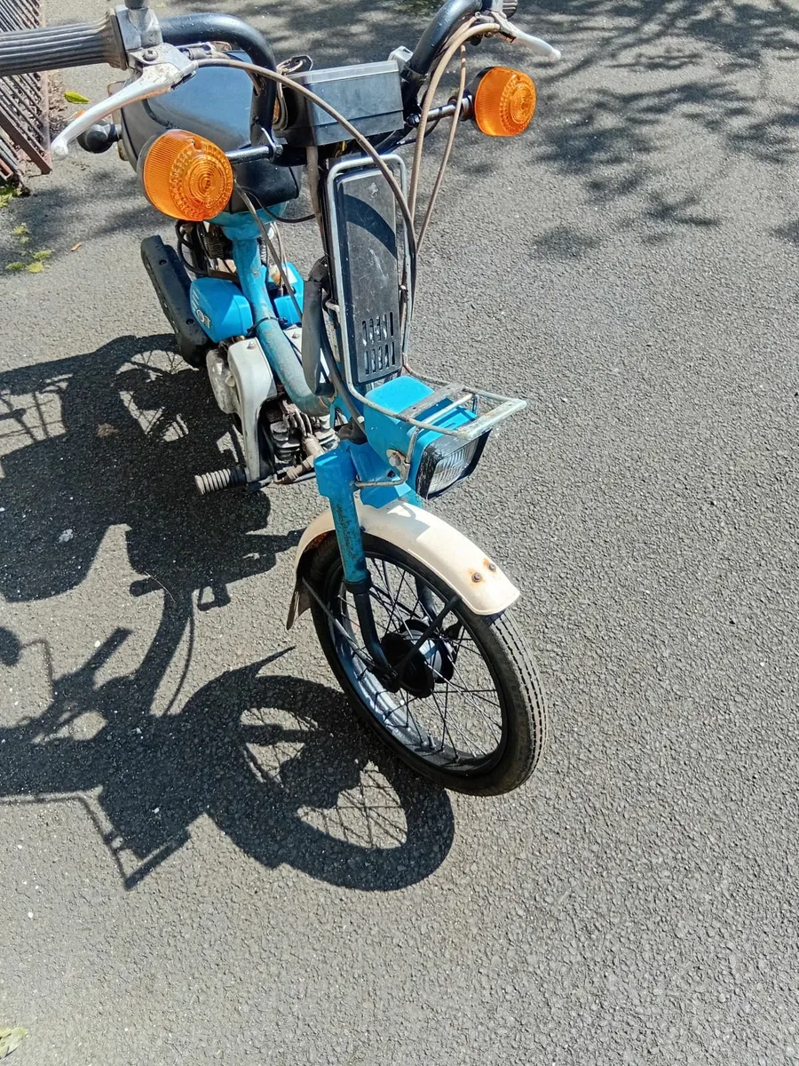 YAMAHA  1989 - Image 3