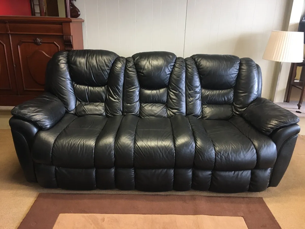 3+1 Leather Suite - Image 3