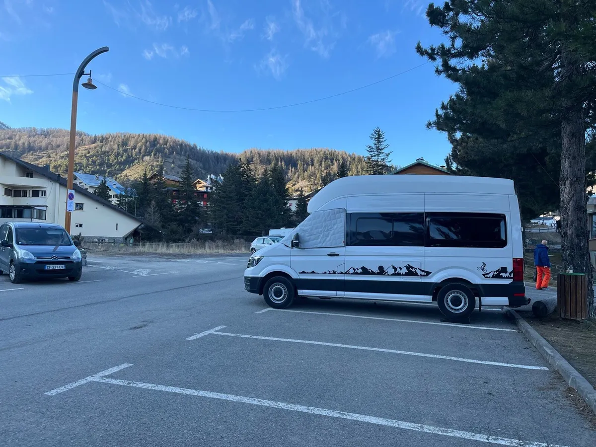 VW grand California Lhd 2020 - Image 3