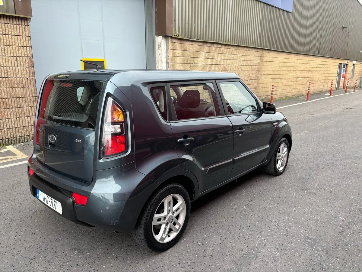 11 Kia Soul - Image 3