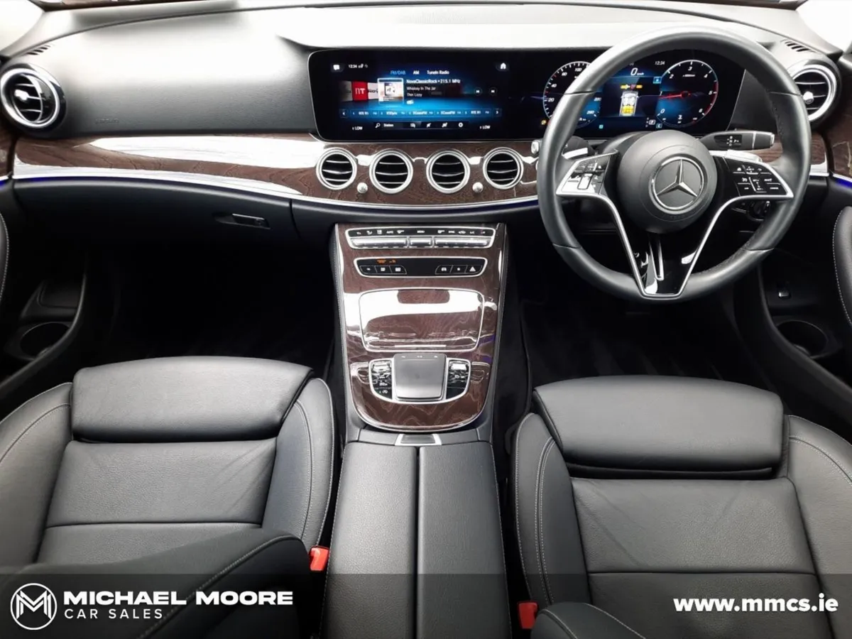 Mercedes-Benz E-Class E 220 D A/T Avantgarde - Image 3