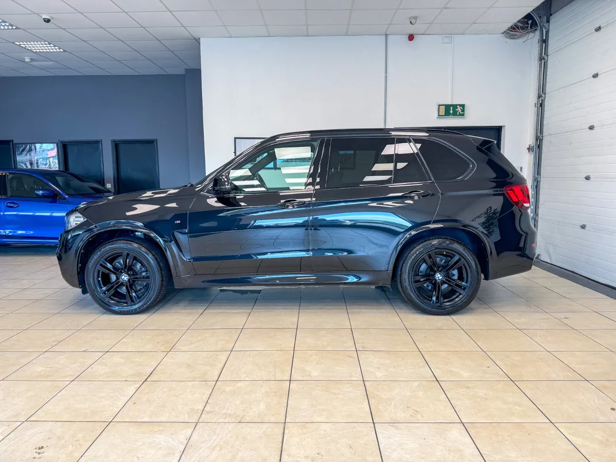 BMW X5 25D 7 Seater - Image 3