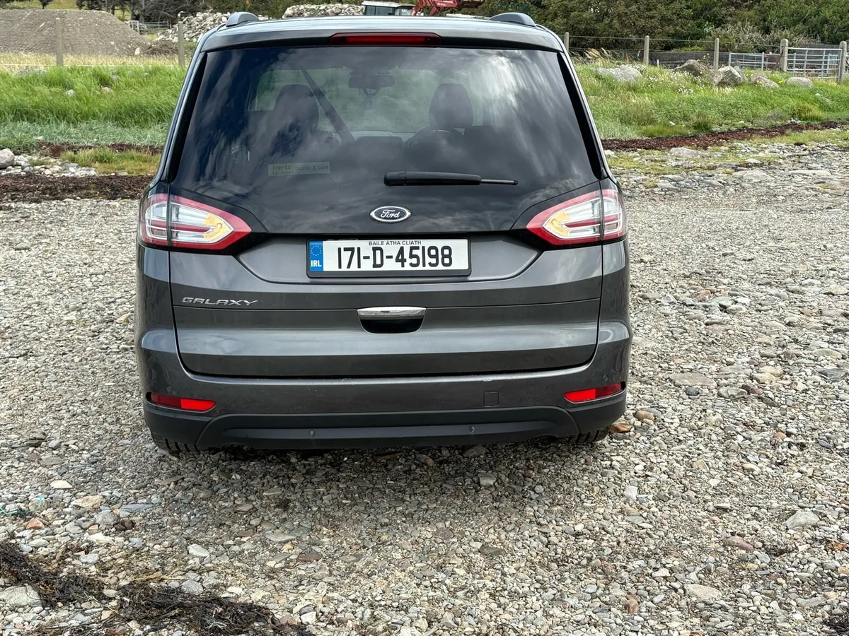 Car - Image 4