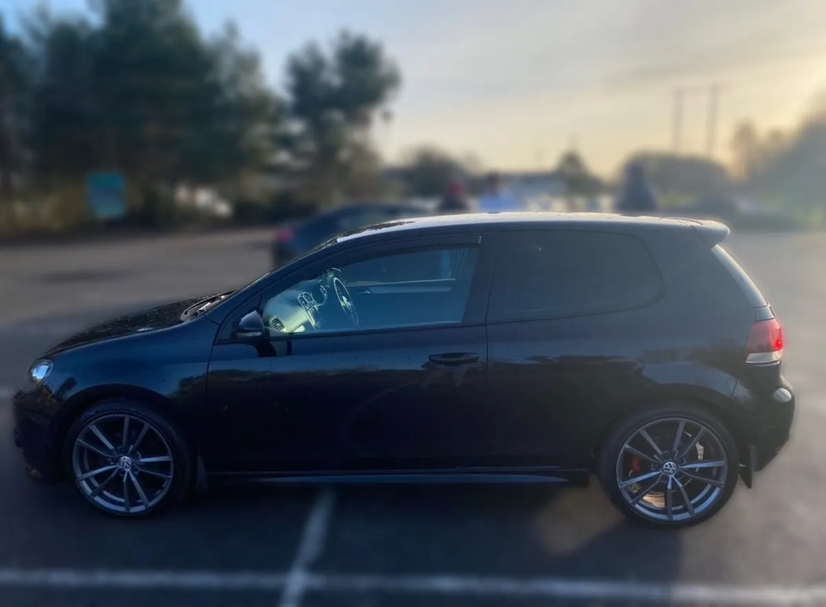 Volkswagen Golf 1.6 TDI 2012 Low Mileage - Image 4