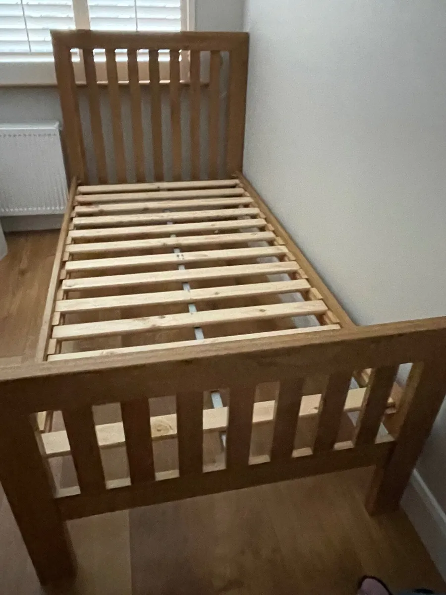 Single bed - Image 3