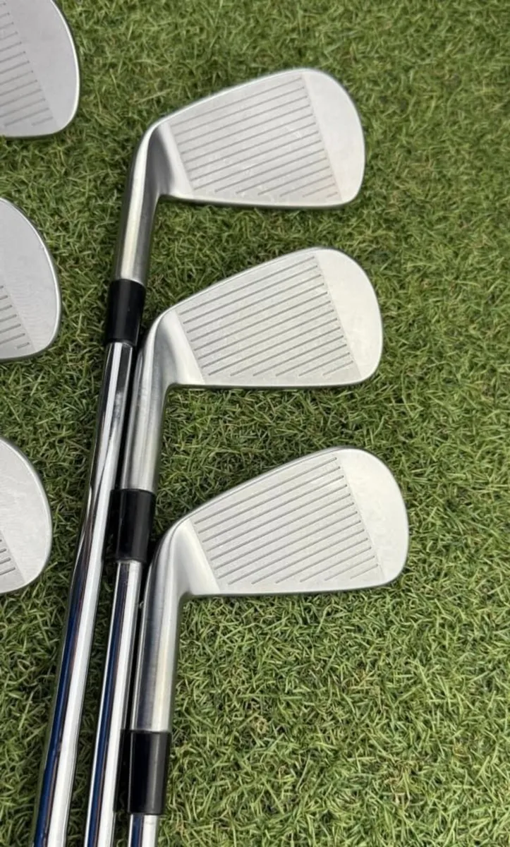 TAYLORMADE P.7CB 2025 IRONS / 5-PW / STIFF - Image 4